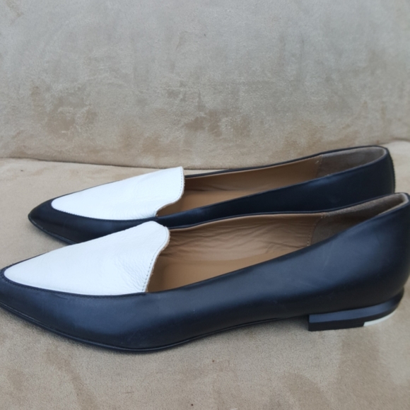 Everlane Black and White Flats - Picture 4 of 8